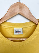 Load image into Gallery viewer, Tommy Hilfiger Long Sleeve T-shirt (M)