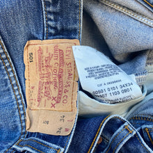 Load image into Gallery viewer, Levi’s 501 W32 L30