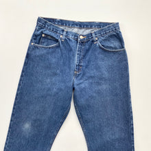 Load image into Gallery viewer, Wrangler Jeans W34 L30