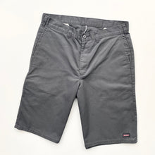 Load image into Gallery viewer, Dickies Shorts W34