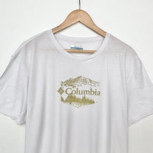 Load image into Gallery viewer, Columbia T-shirt (L)