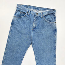 Load image into Gallery viewer, Wrangler Jeans W34 L29