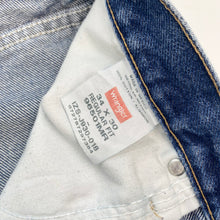 Load image into Gallery viewer, Wrangler Jeans W34 L30
