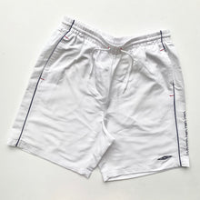Load image into Gallery viewer, 00s Umbro Shorts (XL)