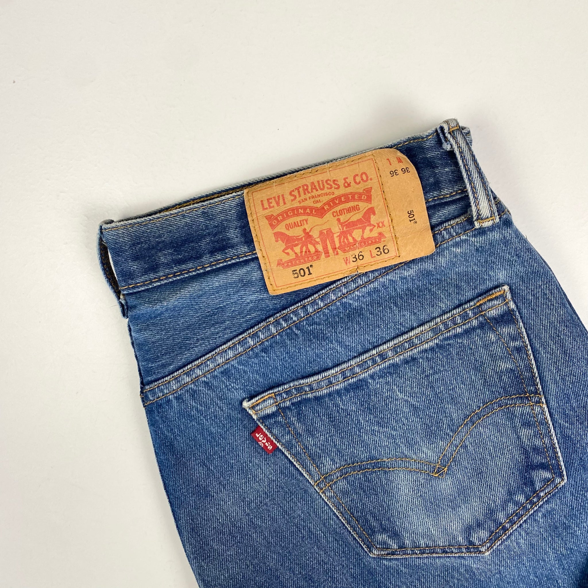 Levi's 501 W36 L32 – Red Cactus Vintage Levi's 501 W36 L32 – Red Cactus Vintage