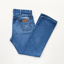Load image into Gallery viewer, Wrangler Jeans W36 L32