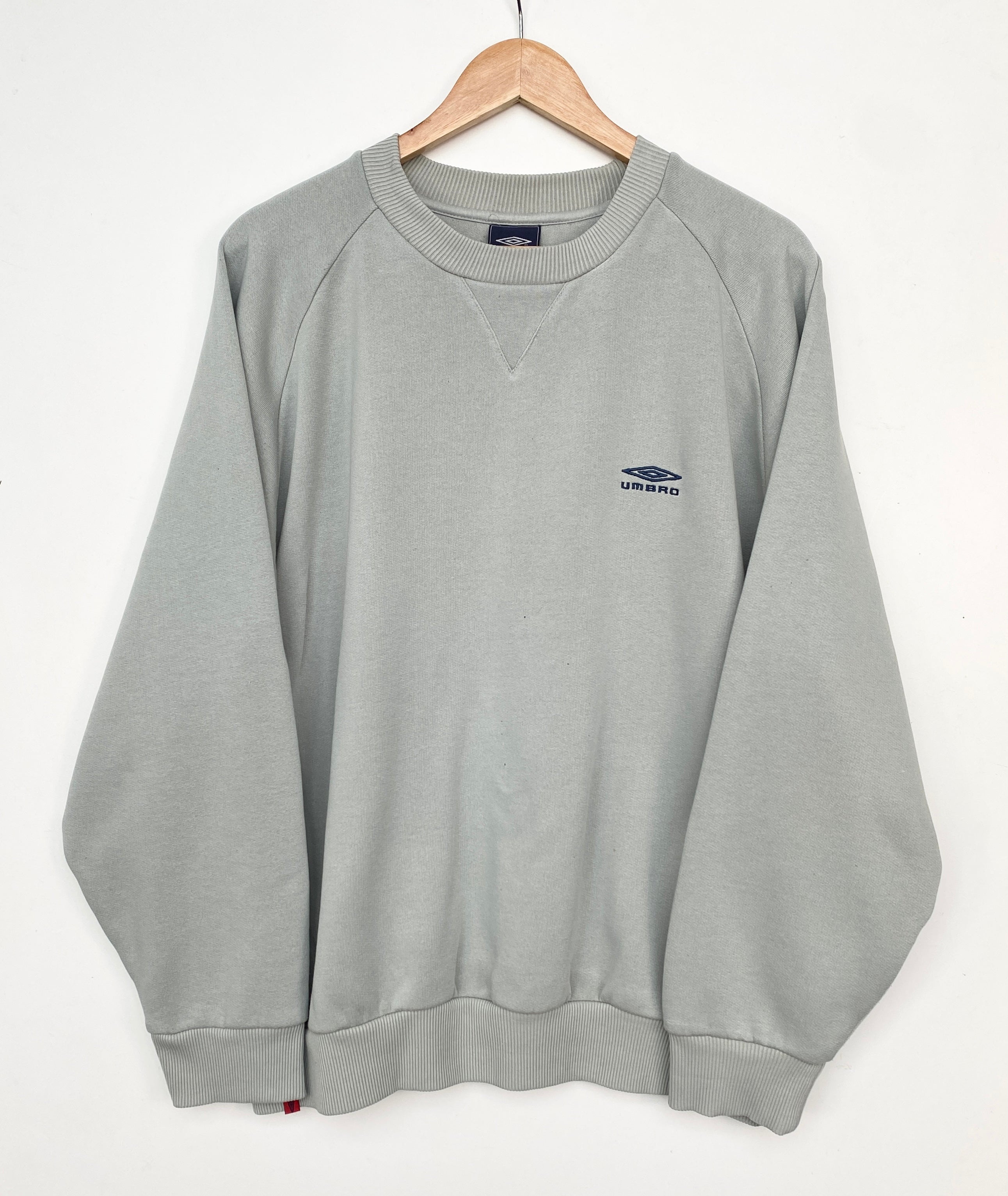 Grey Umbro Pullover Vintage 00s Umbro Sweatshirt (L) – Red Cactus