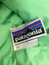 Load image into Gallery viewer, Women’s Patagonia Puffa Coat (XS)