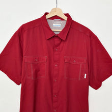 Load image into Gallery viewer, Columbia Sportswear Shirt (XL)