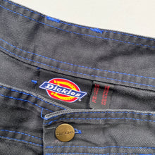 Load image into Gallery viewer, Dickies Carpenter Shorts W38