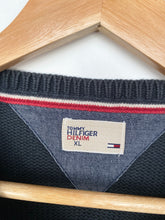 Load image into Gallery viewer, Tommy Hilfiger Jumper (XL)