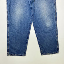 Load image into Gallery viewer, Wrangler Carpenter Jeans W38 L30