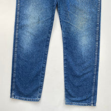 Load image into Gallery viewer, Wrangler Jeans W34 L30