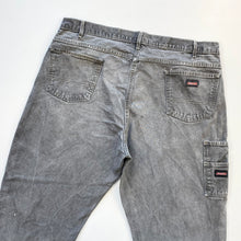 Load image into Gallery viewer, Distressed Dickies Carpenter Jeans W42 L28