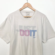 Load image into Gallery viewer, 90s Nike T-shirt (XL)