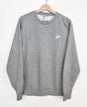 Load image into Gallery viewer, Nike Sweatshirt (L)