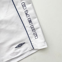 Load image into Gallery viewer, 00s Umbro Shorts (XL)