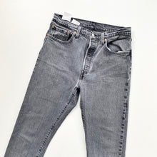 Load image into Gallery viewer, Levi’s 501 W31 L28