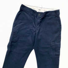 Load image into Gallery viewer, Dickies cargos W34 L30
