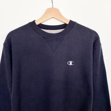 Load image into Gallery viewer, Champion Sweatshirt (S)