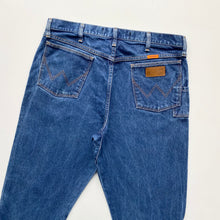 Load image into Gallery viewer, Wrangler Jeans W36 L30