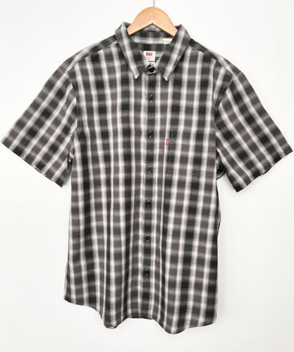 Levi’s Check Shirt (XL)