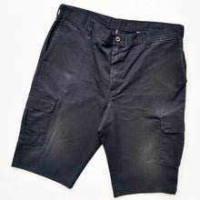 Load image into Gallery viewer, Dickies Cargo Shorts W38