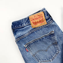 Load image into Gallery viewer, Distressed Levi’s 501 W36 L32