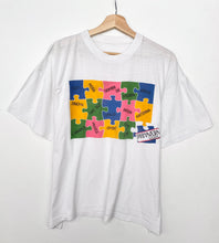 Load image into Gallery viewer, Printed T-shirt (M)