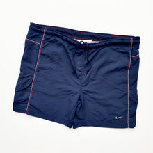 Load image into Gallery viewer, 00s Nike Shorts (XL)