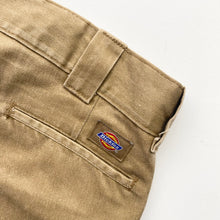 Load image into Gallery viewer, Dickies Shorts W34