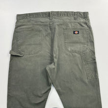 Load image into Gallery viewer, Distressed Dickies Carpenter Jeans W42 L32