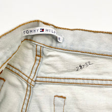 Load image into Gallery viewer, 90s Tommy Hilfiger Jeans W28 L32