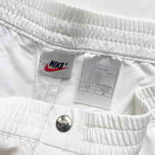 Load image into Gallery viewer, 90s Nike Shorts (L)