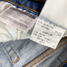 Load image into Gallery viewer, Levi’s 501 W29 L28