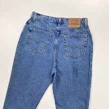 Load image into Gallery viewer, 90s Levi’s W30 L30