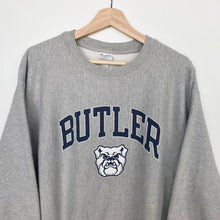 Load image into Gallery viewer, Champion American College Sweatshirt (L)