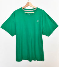 Load image into Gallery viewer, Champion T-shirt (XL)