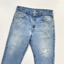 Load image into Gallery viewer, Distressed Carhartt Jeans W34 L27