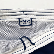 Load image into Gallery viewer, 00s Umbro Shorts (XL)