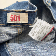 Load image into Gallery viewer, Levi’s 501 W42 L30