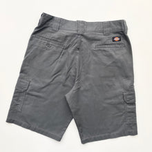 Load image into Gallery viewer, Dickies Cargo Shorts W34