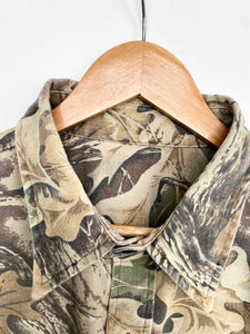 Camo shirt (XL)