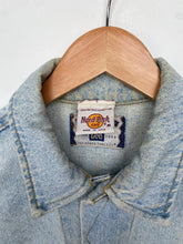 Load image into Gallery viewer, 90s Hard Rock Cafe Denim Jacket (M)