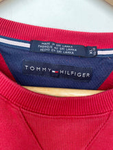 Load image into Gallery viewer, 90s Tommy Hilfiger Sweatshirt (XL)
