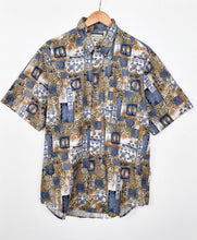 Load image into Gallery viewer, Crazy Print Shirt (L)