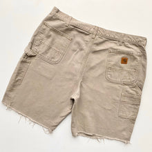 Load image into Gallery viewer, Carhartt Carpenter Shorts W42