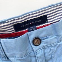 Load image into Gallery viewer, Tommy Hilfiger Shorts W36