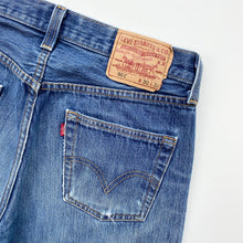 Load image into Gallery viewer, Levi’s 501 Shorts W30