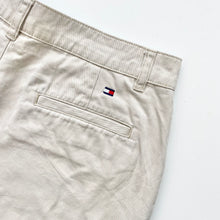 Load image into Gallery viewer, Tommy Hilfiger Shorts W30
